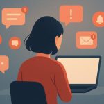Pessoa cercada de notificações digitais, refletindo sobre ansiedade e uso consciente da tecnologia